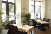 Gästehaus Lisakowski Pension am Brautwiesenpark Hotels in Holtendorf