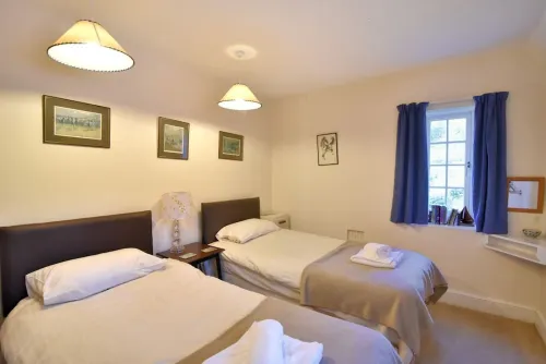 Lynch Cottage