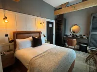 Manor House Lindley