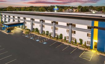 Days Inn by Wyndham Fort Smith