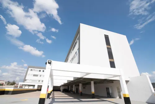Hotel H2 Congonhas - ที่มีบาร์