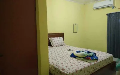 Malompek Hotels near Monumen Peresmian Bandara Internasional Minangkabau