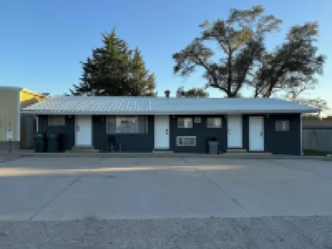 Fins and Feathers Lodge Hotels in 