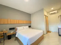 Maluk Stay Hotels in Pasir Putih