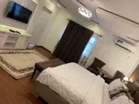Mega Pavilion Suite and Apartment - balcony