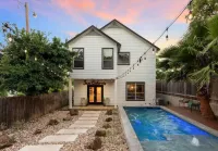 Downtown Single Malt Manor - Private Pools