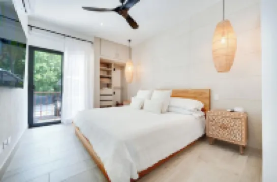 Beachfront2 bed 2 Bathportreroflamigo-marina