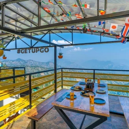 The Hosteller Kufri, Shimla