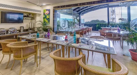 Treebo Daksh Residency