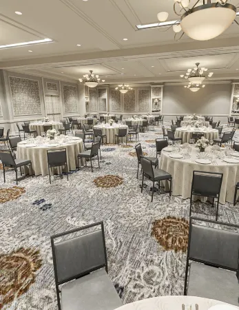 DoubleTree by Hilton Hotel Austin