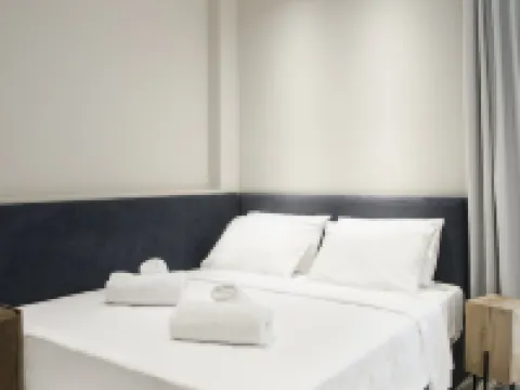 雅典超級時尚現代4卧室公寓 新斯米爾尼酒店