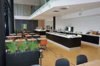 Pingvinhotellet Unn Tromsø - breakfast