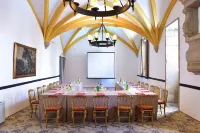 Pousada Convento de Evora – Historic Hotel Hotels in Canaviais