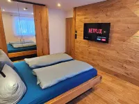 Apartment Hipp No. 9 - 74m² new building on the 1st floor with balcony and mountain view Hotels in Halblech