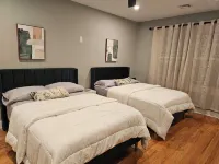 Deluxe Aparment Spacious 3-bedroom apartment with WiFi, AC in nice Elizabeth