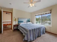 Your Lake Pend Orielle Get Away, beautiful waterfront home with private dock Ξενοδοχεία στην πόλη Sagle