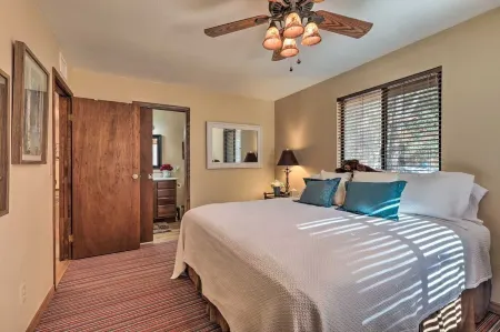 Bobcat Bungalow - Quaint, Quiet & Cozy Retreat in Munds Park