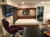 Mayberry & Main - 'The Mayberry Suite' Hotels in Mount Airy