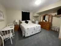 Newcastle Country Inn Hotels in Drumheller