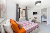 Estate4Home - Sofia Flora - Bed and Breakfasts