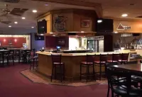 Crookston Inn & Convention Center - bar