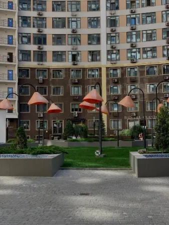 Sunday Rooms Отели рядом с достопримечательностью «Храм святого апостола Луки»