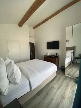 O Bain Soleil Отели в г. Сен-Мартен-д'Ардеш