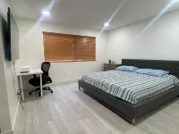 Charming 3-bedroom Private Home with Pool & Hot-tub in sunny San Diego Hotels in Sorrento Valley / Mira Mesa