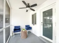 Coastal Escape • Walk to Beach • Gym •  Pool • Hot Tub