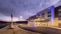 Holiday Inn Express & Suites MARION by IHG Hotels in Marion