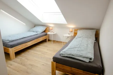 Modern and bright vacation apartment with Hutewald view Отели в г. Фёль