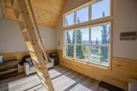 Alpenglow Ridge Forget-Me-Not Hotels in Healy