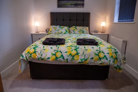 2 bed Lincoln Centre next to Hospital