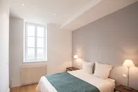 Venez Passer un Séjour Oenotouristique en Bourgogne ! Hotels near Castle de Pommard