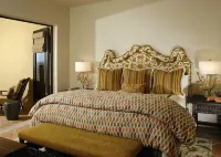 Hacienda Beach Club Resort -  Sleeps 6 -  Ocean Views! Cabo San Lucas Centro