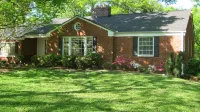 Beautiful Home In Best Neighborhood In Nashville!