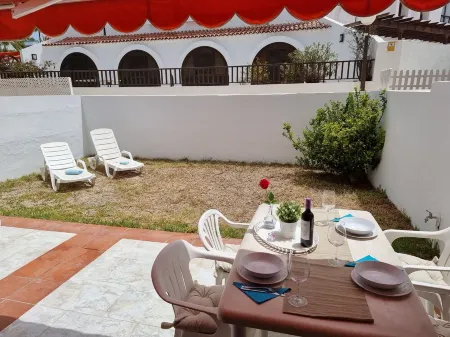 Casa Teide, ground floor Parque Santiago 1, heated pool, 100 m to sea+beach