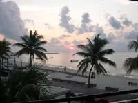 BEACHFRONT 2 Bd 2 Bath Condo, Discounted Rates with Ocean View at El Faro