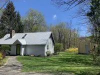 Contemporary Cottage less than an hour from NYC!