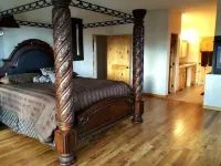 Up to 10 Guests in Kanab's 2nd Largest Home! 6 Bedrooms 6.5 Baths, Country, View