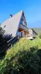 Family-friendly A-frame house in the lake and bike paradise of the Nockberge โรงแรมใน