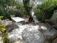 LAMAOLILOU Hotels in Nyons