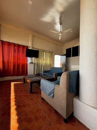 Charming 2-bedroom villa in delightful San Blas Beach, La Libertad with WiFi, AC