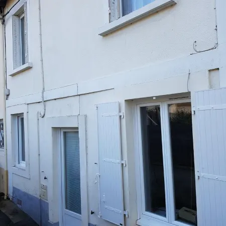 Duplex apartment near TGV station and town center completely renovated