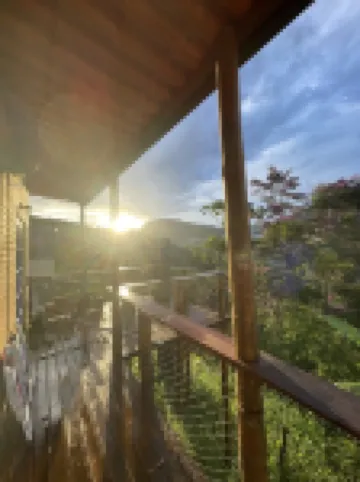 Casa Mohini: Deck Para Montanha e Lareira. Piscina Natural e Templo a 5 min