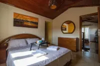 Spacious Villa with heated pool that becomes indoor