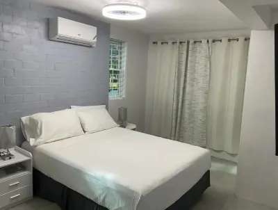 Luxury Home Away from Home in Queensboro Hotels in 