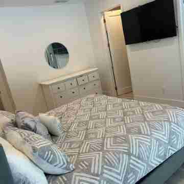 Quiet and private home surrounded by nature Rooms