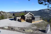 Vacations with a Dog, Cozy Hut for Relaxing, Skiing, Swimming, Hiking Hotel di 