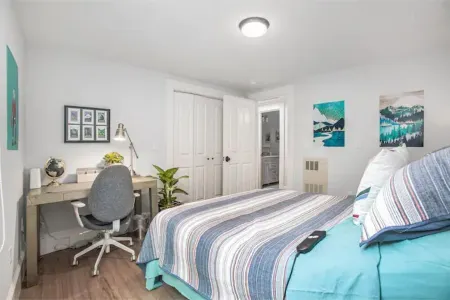 The Hidden Gem- Pristine Renovated Flat Near Beach